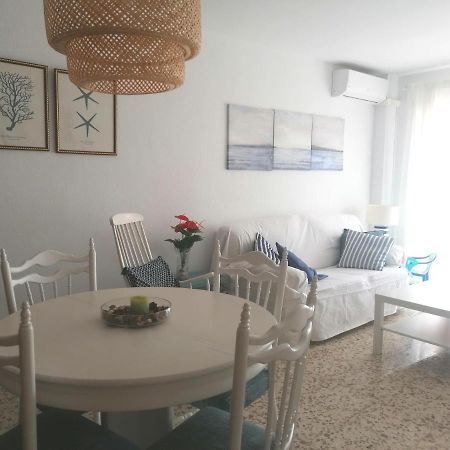 Апартаменты Piso Familiar Con Piscina Y Aparcamiento En Torre Del Mar - Edificio Ronda I Экстерьер фото