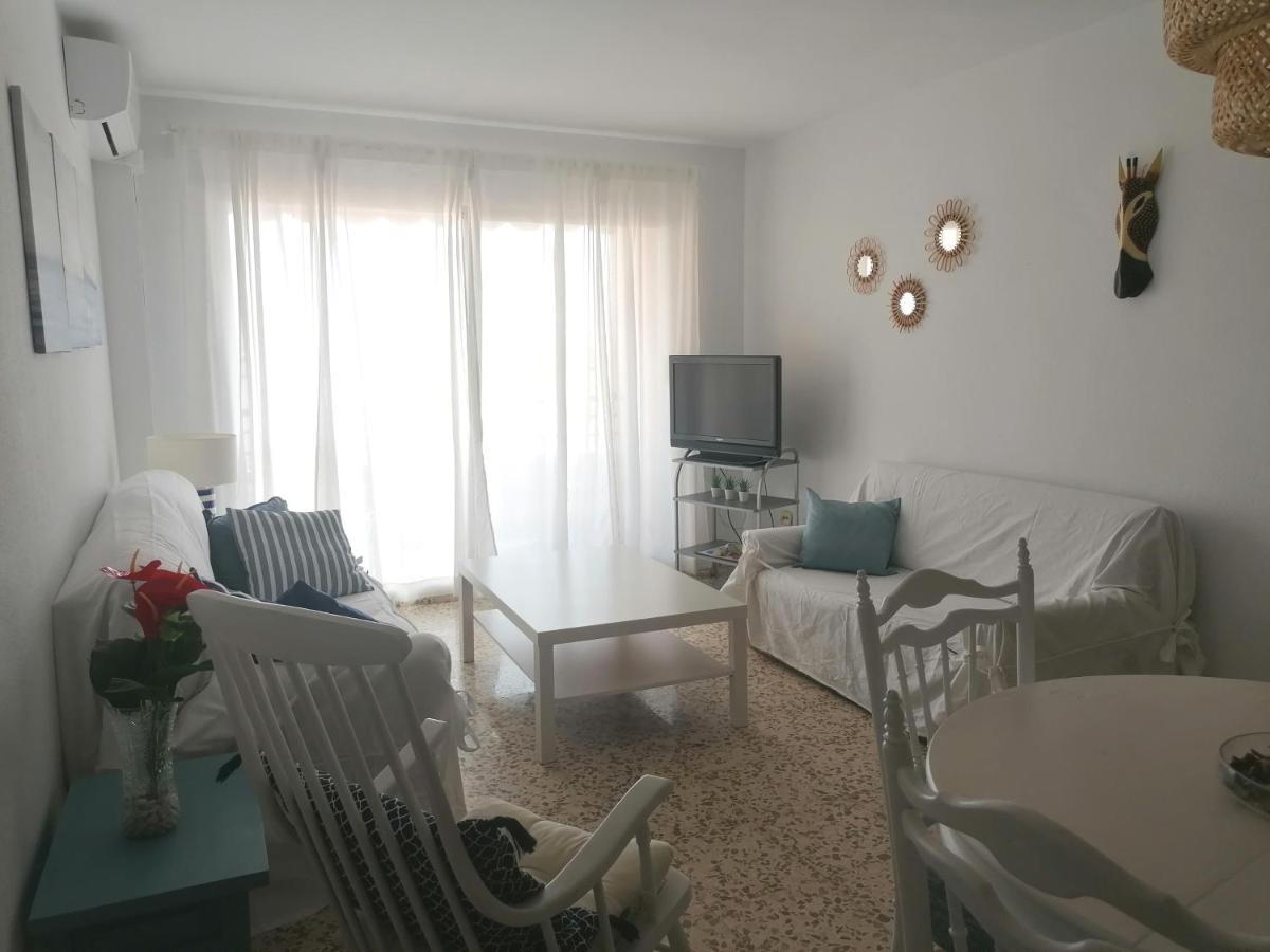 Апартаменты Piso Familiar Con Piscina Y Aparcamiento En Torre Del Mar - Edificio Ronda I Экстерьер фото