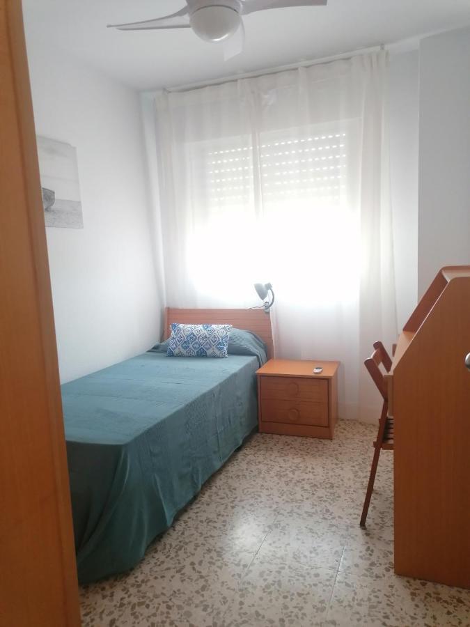 Апартаменты Piso Familiar Con Piscina Y Aparcamiento En Torre Del Mar - Edificio Ronda I Экстерьер фото